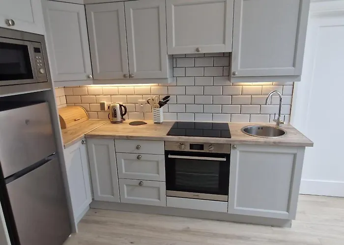 Newly Refurbed 1bd In Prime Location *